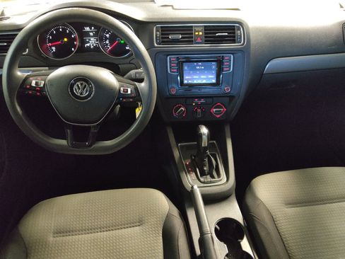 Used 2018 Volkswagen Jetta S FWD image 22
