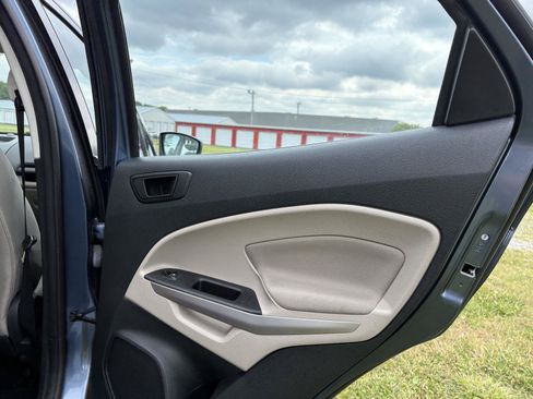 Used 2022 Ford EcoSport S AWD/4WD image 28