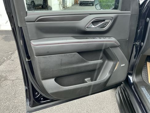 Used 2022 Chevrolet Tahoe RST w/ Luxury Package AWD/4WD image 20