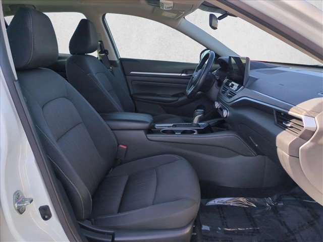 Used 2023 Nissan Altima 2.5 SV w/ SV Premium Package FWD image 21