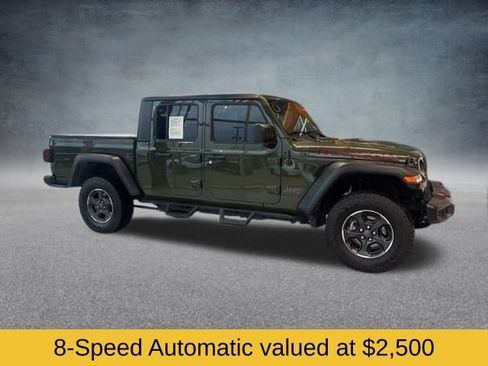 Used 2023 Jeep Gladiator Rubicon image 2