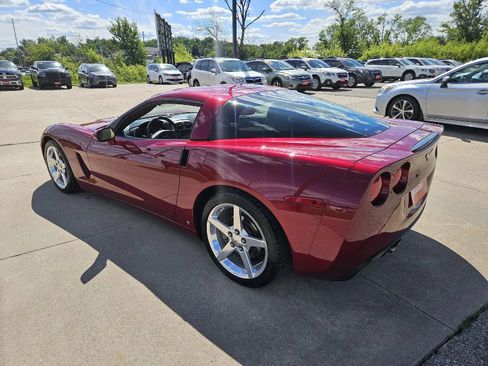 Used 2006 Chevrolet Corvette Coupe w/ Preferred Equipment Group RWD image 8
