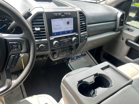Used 2021 Ford F250 XL w/ STX Appearance Package AWD/4WD image 17