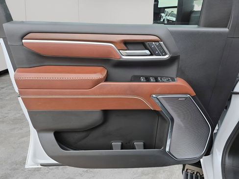 Used 2024 GMC Sierra 2500 Denali Ultimate w/ Max Trailering Package image 26