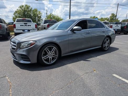 Used 2019 Mercedes-Benz E 300 image 8