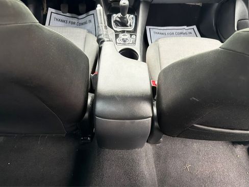 Used 2016 MAZDA MAZDA3 i Sport FWD image 19
