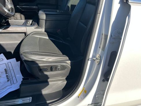 Used 2019 Chevrolet Silverado 1500 LTZ w/ LTZ Premium Package image 21