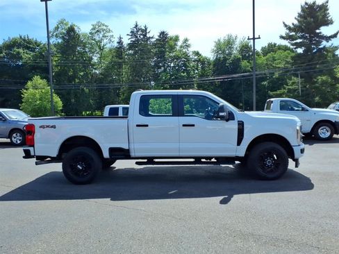 Used 2023 Ford F250 XL w/ STX Appearance Package AWD/4WD image 4