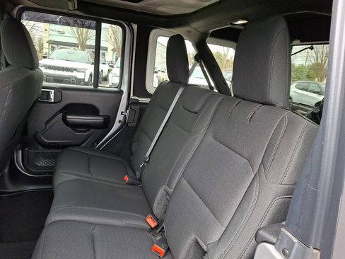 Used 2021 Jeep Wrangler Unlimited Sport image 20