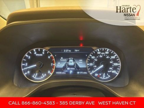 Certified 2023 Nissan Rogue S image 15