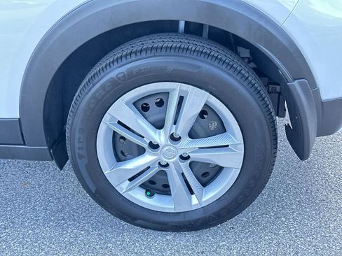 Used 2025 Nissan Kicks Play S FWD image 12