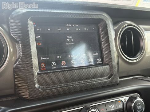 Used 2023 Jeep Wrangler Sport image 21