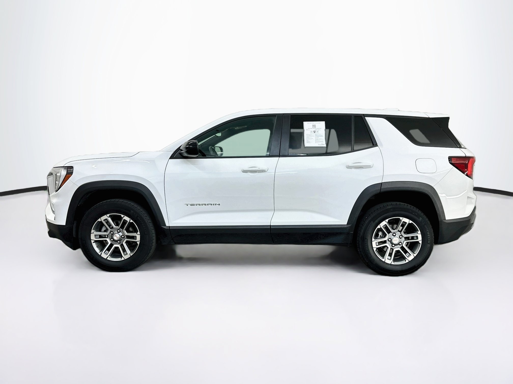 Used 2025 GMC Terrain Elevation AWD/4WD image 4