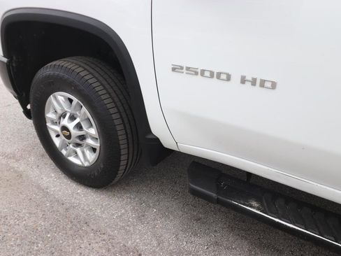 Used 2022 Chevrolet Silverado 2500 W/T w/ WT Fleet Convenience Package image 3