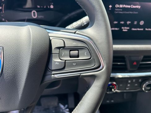 Used 2024 Buick Encore GX Sport Touring image 20