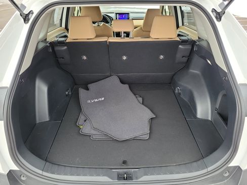 Used 2023 Toyota RAV4 LE image 8