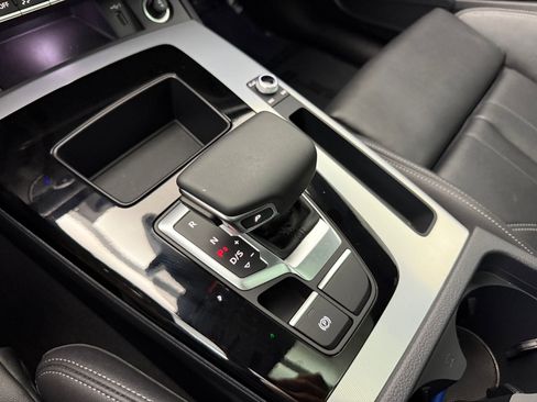 Certified 2025 Audi Q5 2.0T Premium image 19