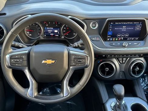 Used 2022 Chevrolet Blazer LT image 16