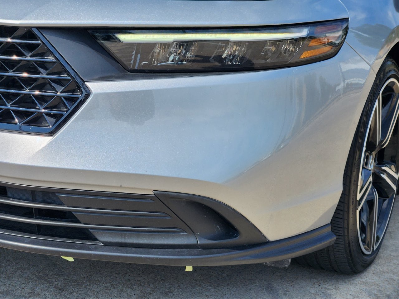 Used 2025 Honda Accord Sport image 9