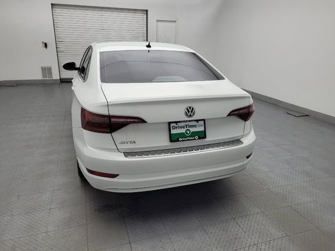 Used 2019 Volkswagen Jetta SE FWD image 6