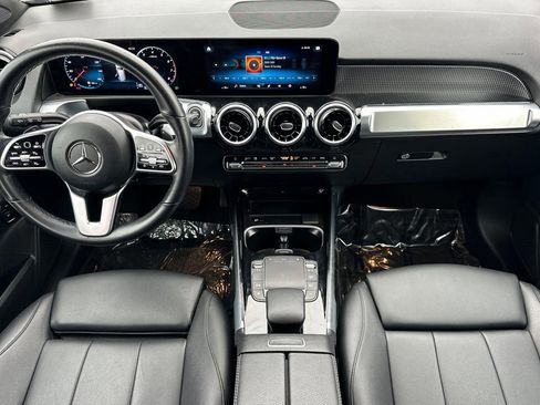 Used 2023 Mercedes-Benz GLB 250 4MATIC image 13