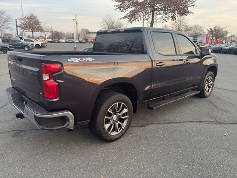 Used 2024 Chevrolet Silverado 1500 LT image 7