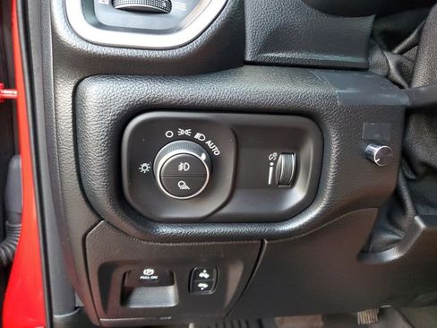 Used 2020 RAM 1500 Big Horn image 30