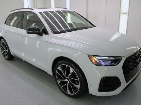 Used 2023 Audi SQ5 Premium Plus w/ Premium Plus Package AWD/4WD image 11