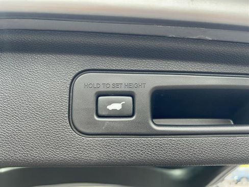 Used 2023 Honda Odyssey Touring image 21
