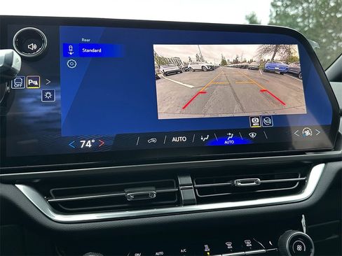 New 2026 Chevrolet Equinox EV LT image 25