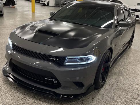 Used 2017 Dodge Charger SRT Hellcat image 4