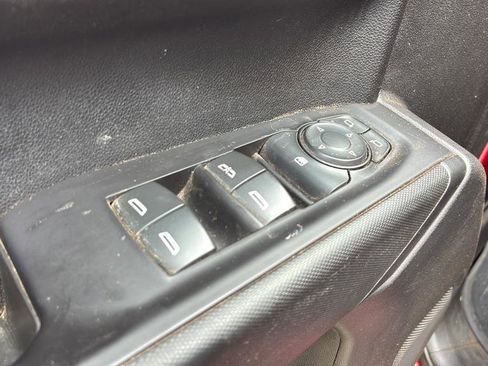 Used 2020 Chevrolet Silverado 1500 Custom w/ Custom Value Package image 34