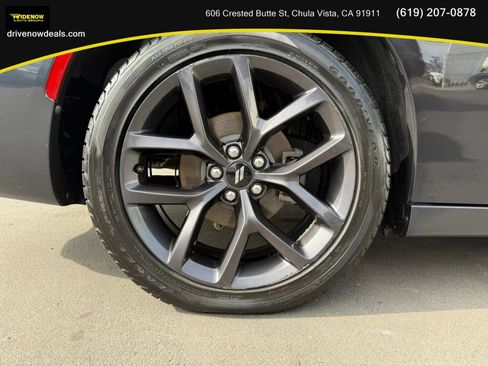 Used 2019 Dodge Charger SXT w/ Plus Group image 31