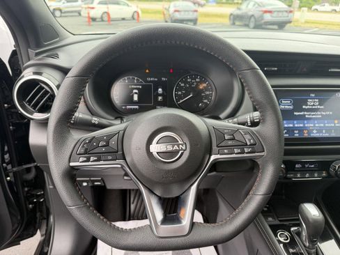 Used 2024 Nissan Kicks SR FWD image 17