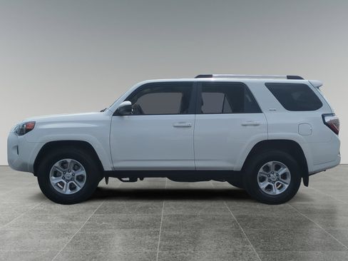 Used 2023 Toyota 4Runner SR5 image 2