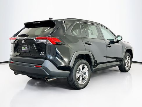 Used 2025 Toyota RAV4 LE image 9