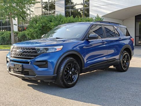 Used 2020 Ford Explorer XLT AWD/4WD image 7