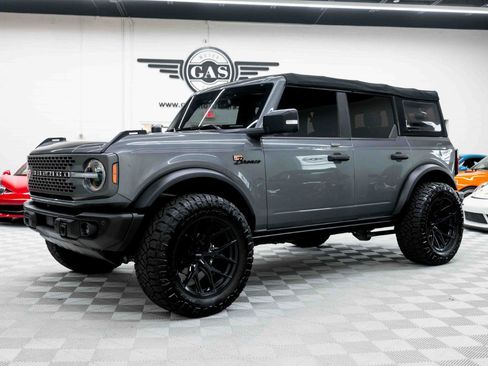 Used 2022 Ford Bronco Badlands AWD/4WD image 9
