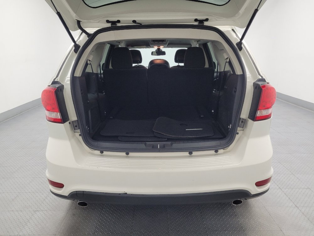 Used 2018 Dodge Journey SXT w/ Connectivity Group FWD image 29