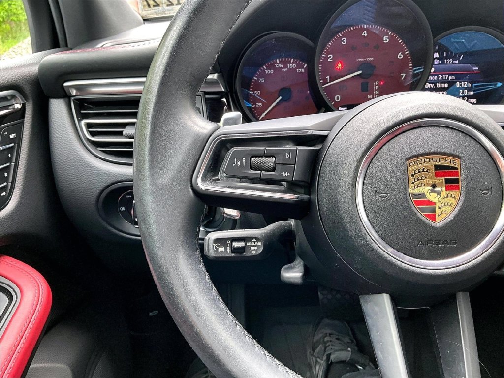 Certified 2023 Porsche Macan S AWD/4WD image 23