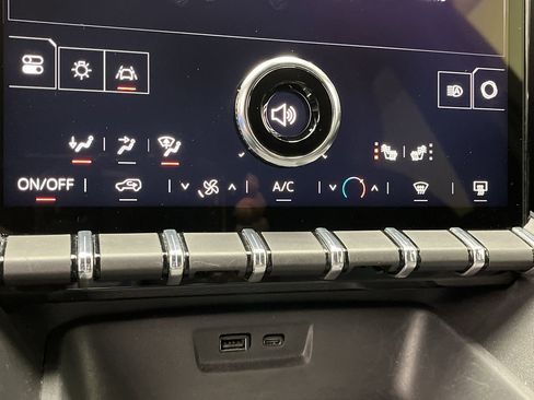 Certified 2025 GMC Terrain Elevation image 21