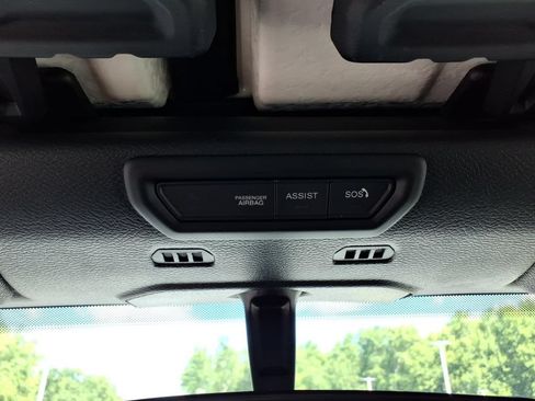 Used 2022 Jeep Gladiator Sport AWD/4WD image 30