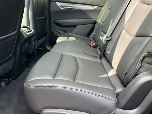 New 2025 Cadillac XT6 Luxury image 20