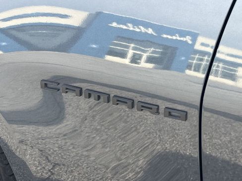 Used 2020 Chevrolet Camaro LT image 30
