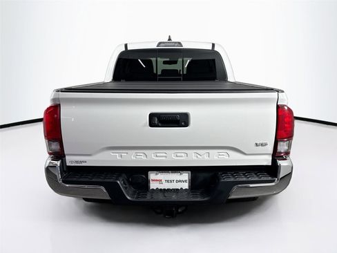 Used 2021 Toyota Tacoma SR5 image 10