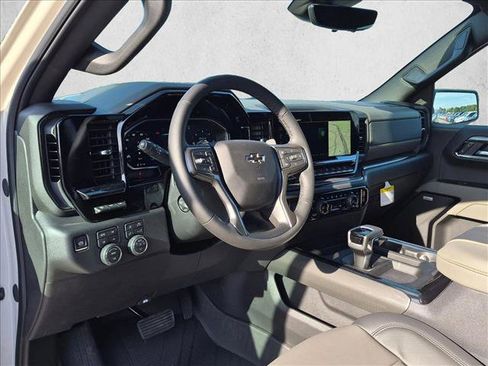 New 2026 Chevrolet Silverado 1500 ZR2 AWD/4WD image 9