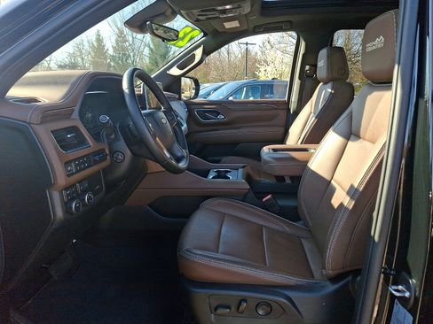 Used 2024 Chevrolet Tahoe High Country image 15