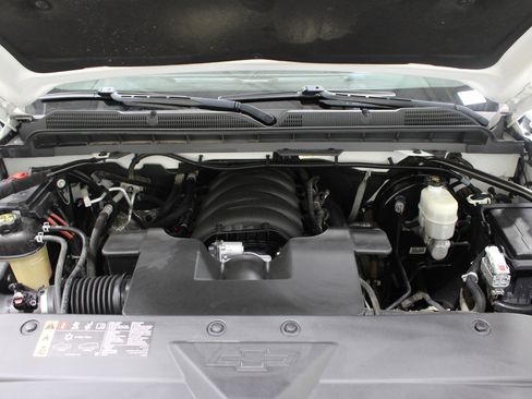 Used 2019 Chevrolet Silverado 1500 LT AWD/4WD image 35