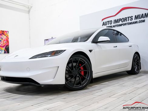 Used 2025 Tesla Model 3 Performance AWD/4WD image 3
