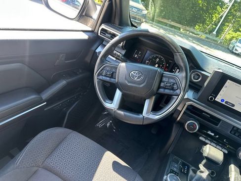 Certified 2026 Toyota 4Runner SR5 AWD/4WD image 25